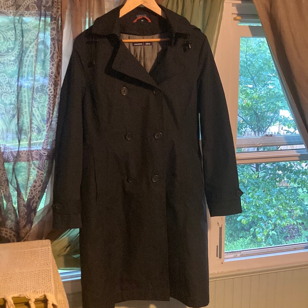 Jetblue flight attendant issued winter peacoat